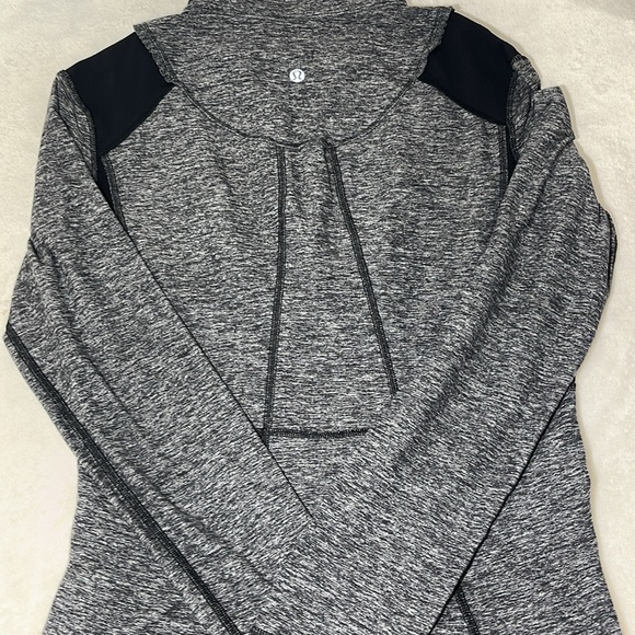 Run Your Heart Out Pullover - Size 10 Lulemon Athletica Half Zip Pullover - Picture 4 of 6